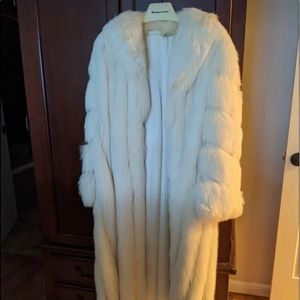 White Full Length Fox, Size 12, Never Worn. $1200